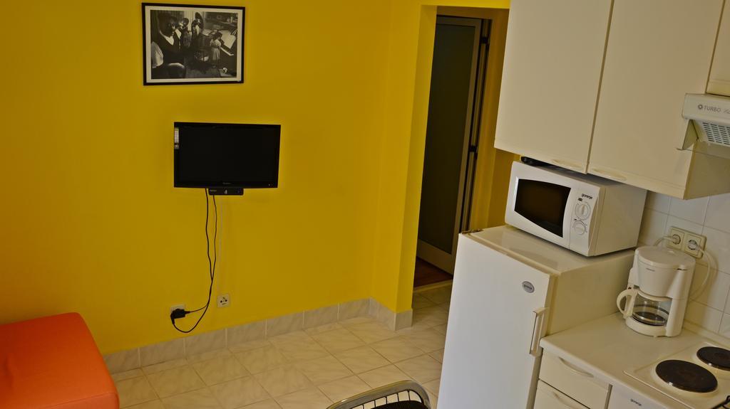 Apartments Gareta Gradac  Pokoj fotografie